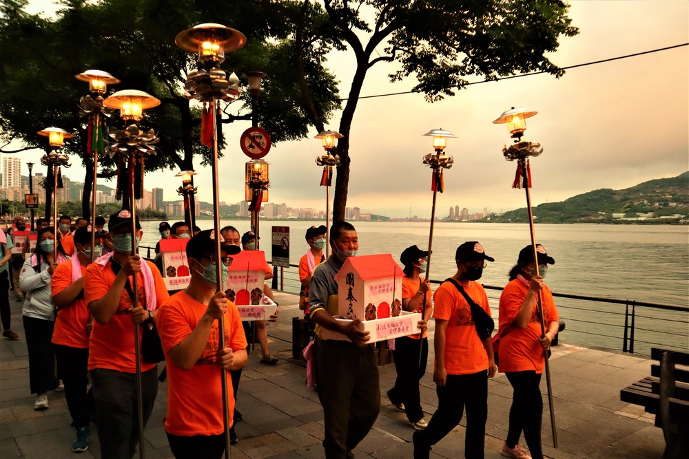 銅獎 真理大學 宗資系  李瑋祥  光的接引圖片